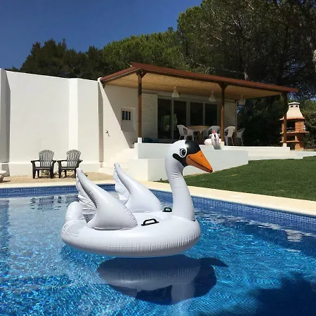 Zen - Beautiful Private Pool-heating Option, Hot Tub, Beautiful Garden Vila