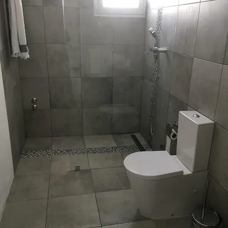 Zen - Beautiful Private Pool-heating Option, Hot Tub, Beautiful Garden Vila *