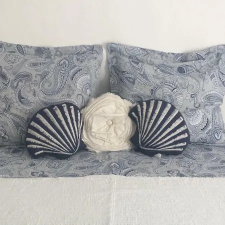 Villa Zen - Beautiful Private Pool-heating Option, Hot Tub, Beautiful Garden *