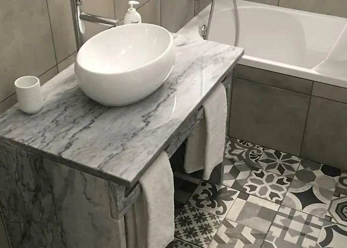 Zen - Beautiful Private Pool-heating Option, Hot Tub, Beautiful Garden 알부페이라