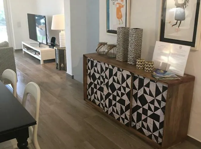 Zen - Beautiful Private Pool-heating Option, Hot Tub, Beautiful Garden 빌라 알부페이라