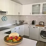 فيلة Zen - Beautiful Private Pool-heating Option, Hot Tub, Beautiful Garden