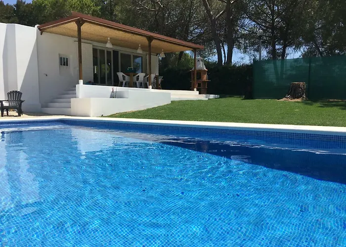 Villa Zen - Beautiful Private Pool-heating Option, Hot Tub, Beautiful Garden *