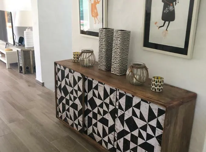 Zen - Beautiful Private Pool-heating Option, Hot Tub, Beautiful Garden Villa Albufeira