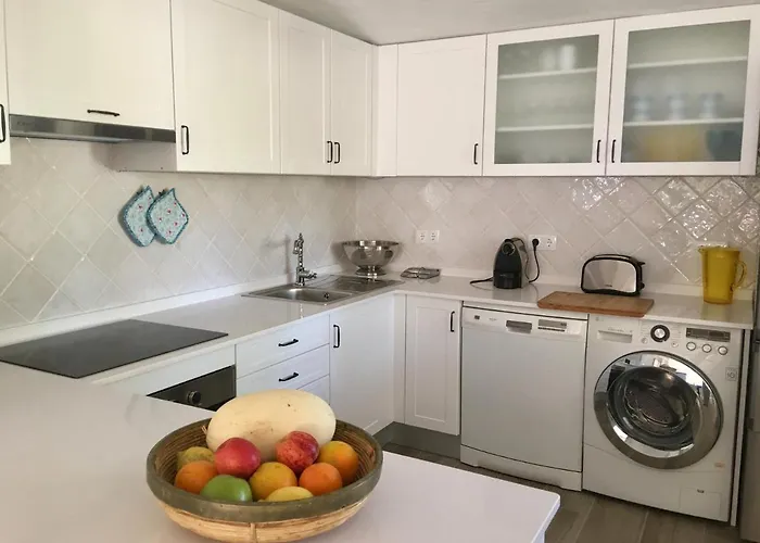 别墅 Zen - Beautiful Private Pool-heating Option, Hot Tub, Beautiful Garden