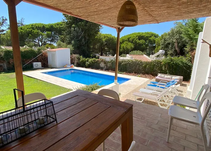 Zen - Beautiful Private Pool-heating Option, Hot Tub, Beautiful Garden