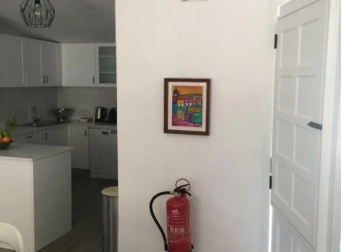 别墅 Zen - Beautiful Private Pool-heating Option, Hot Tub, Beautiful Garden